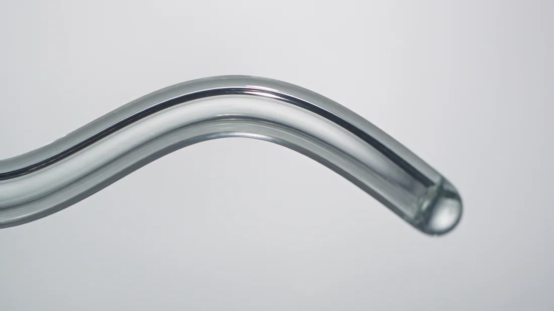 Glass Wave — Liquid Glass background